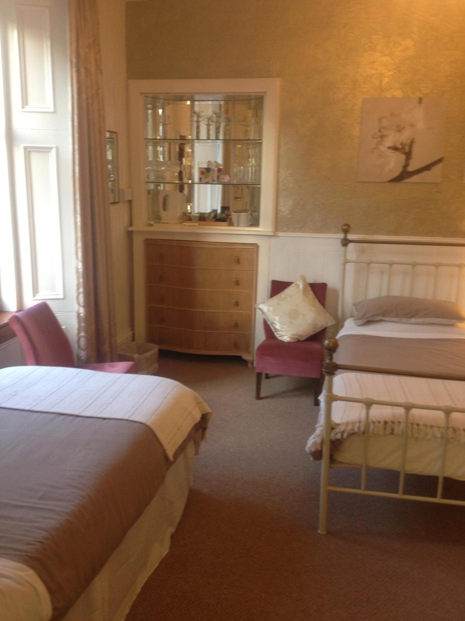 Cameron Guest House Oban Esterno foto